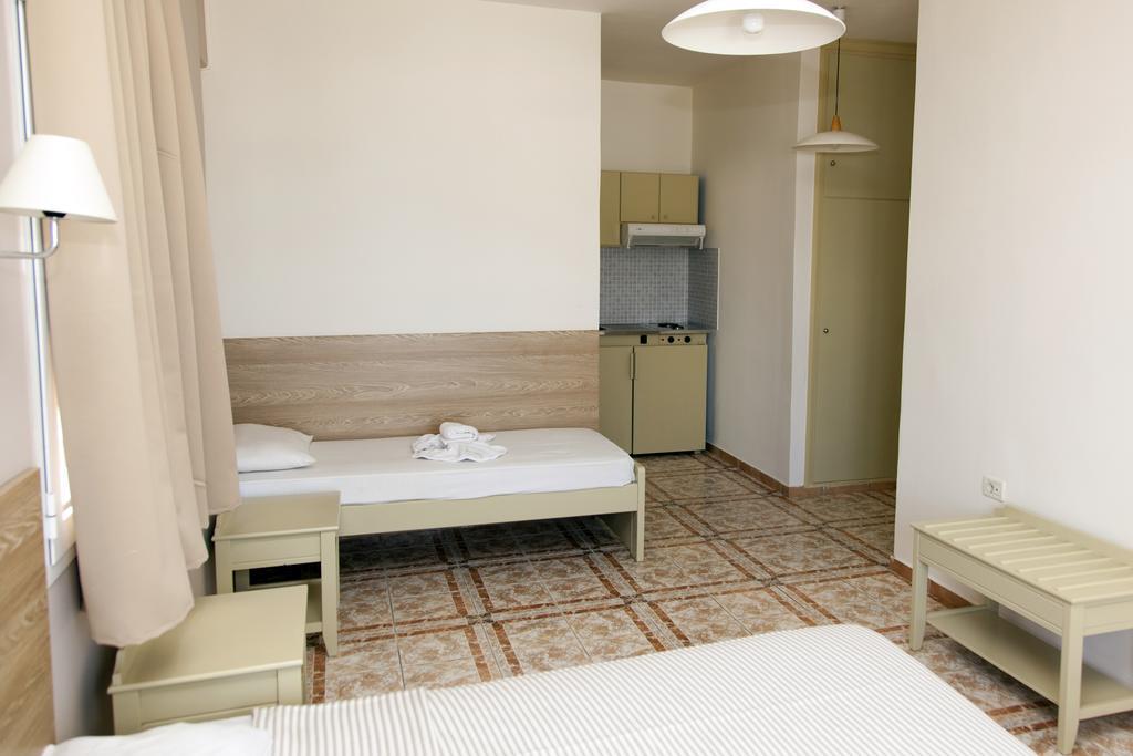 Mithos Apartments Agia Marina Zewnętrze zdjęcie